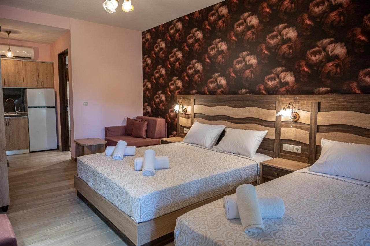 Simi Luxury Suites 普拉卡利特索罗 外观 照片