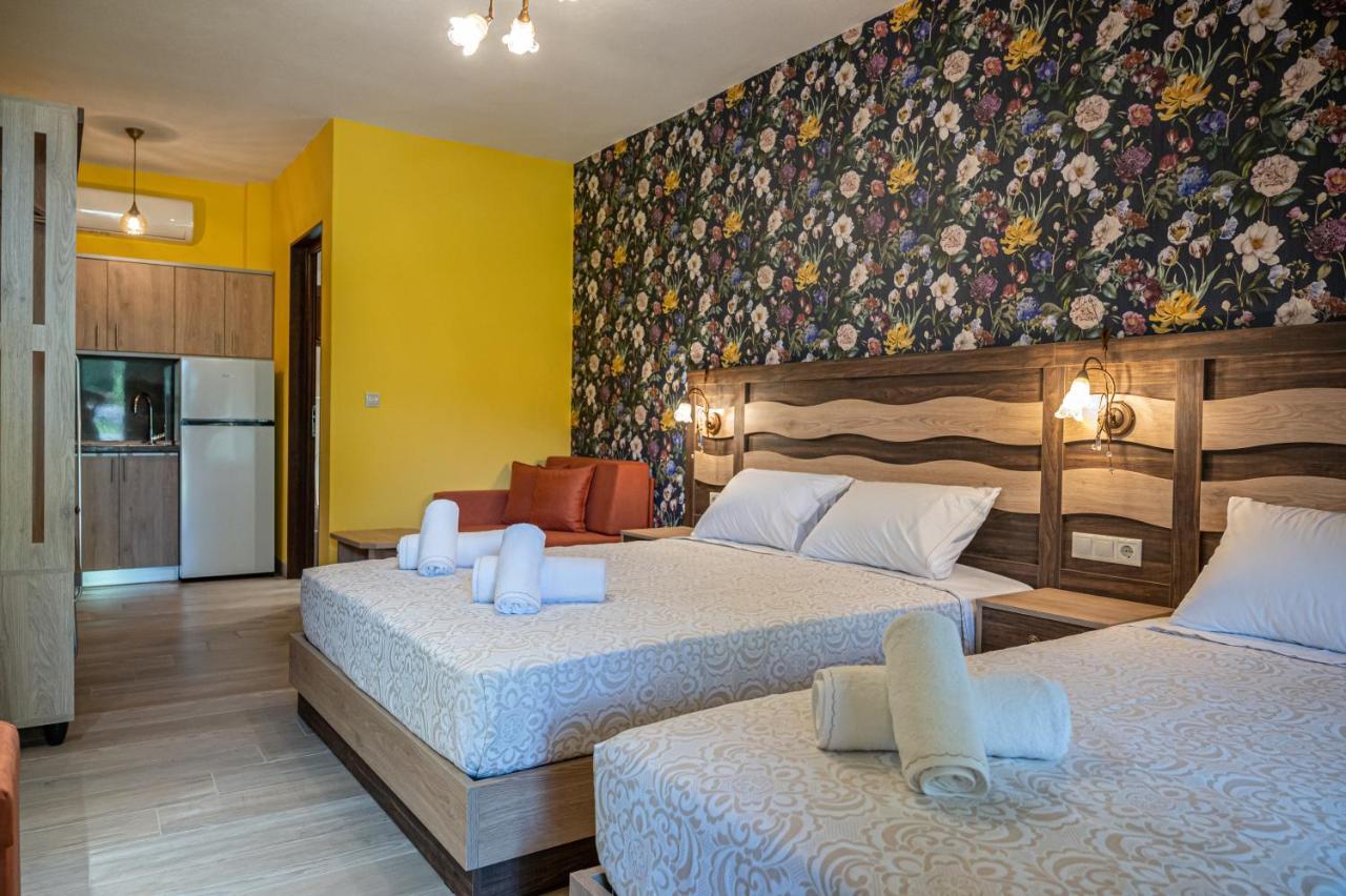 Simi Luxury Suites 普拉卡利特索罗 外观 照片
