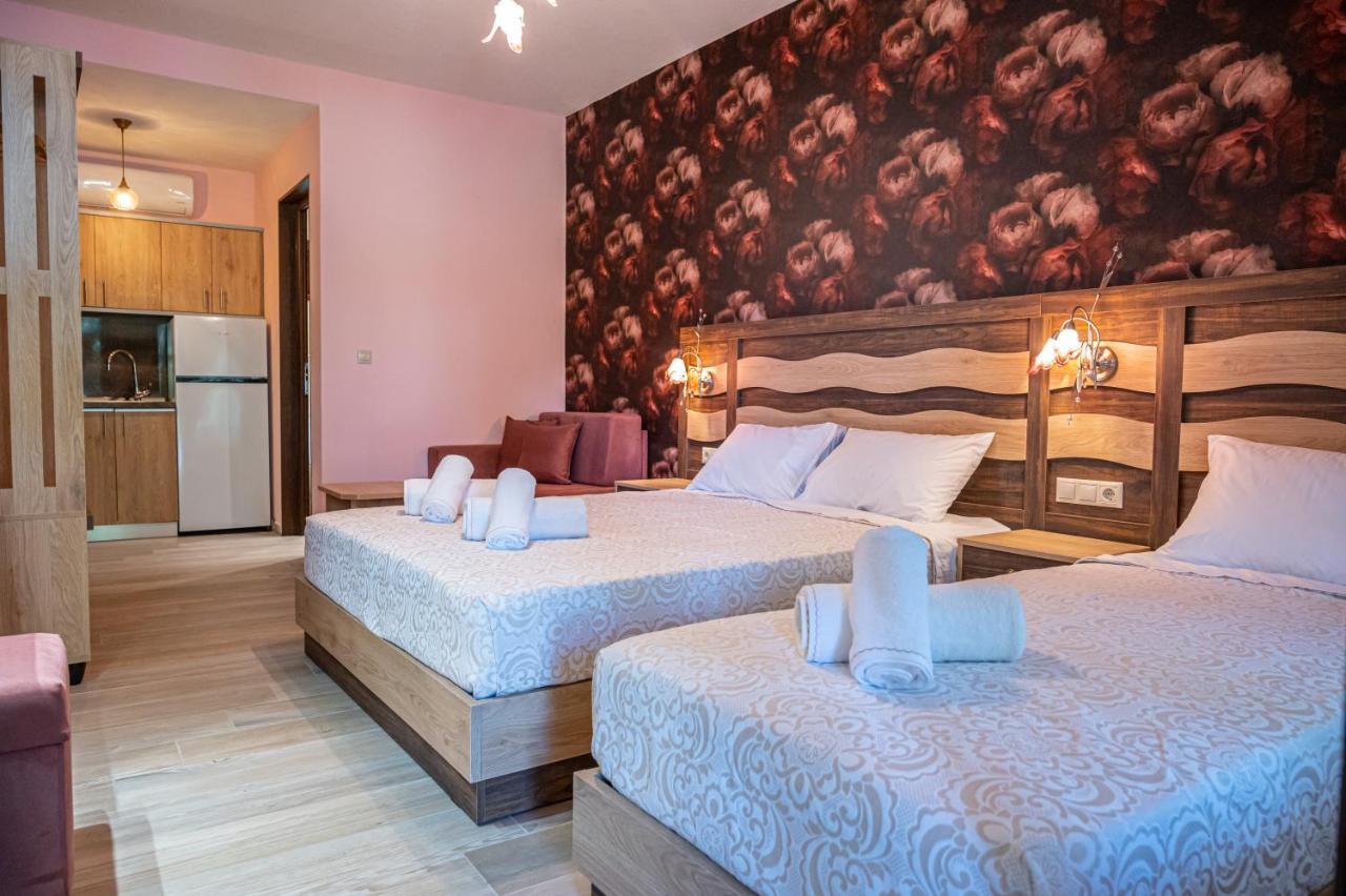 Simi Luxury Suites 普拉卡利特索罗 外观 照片