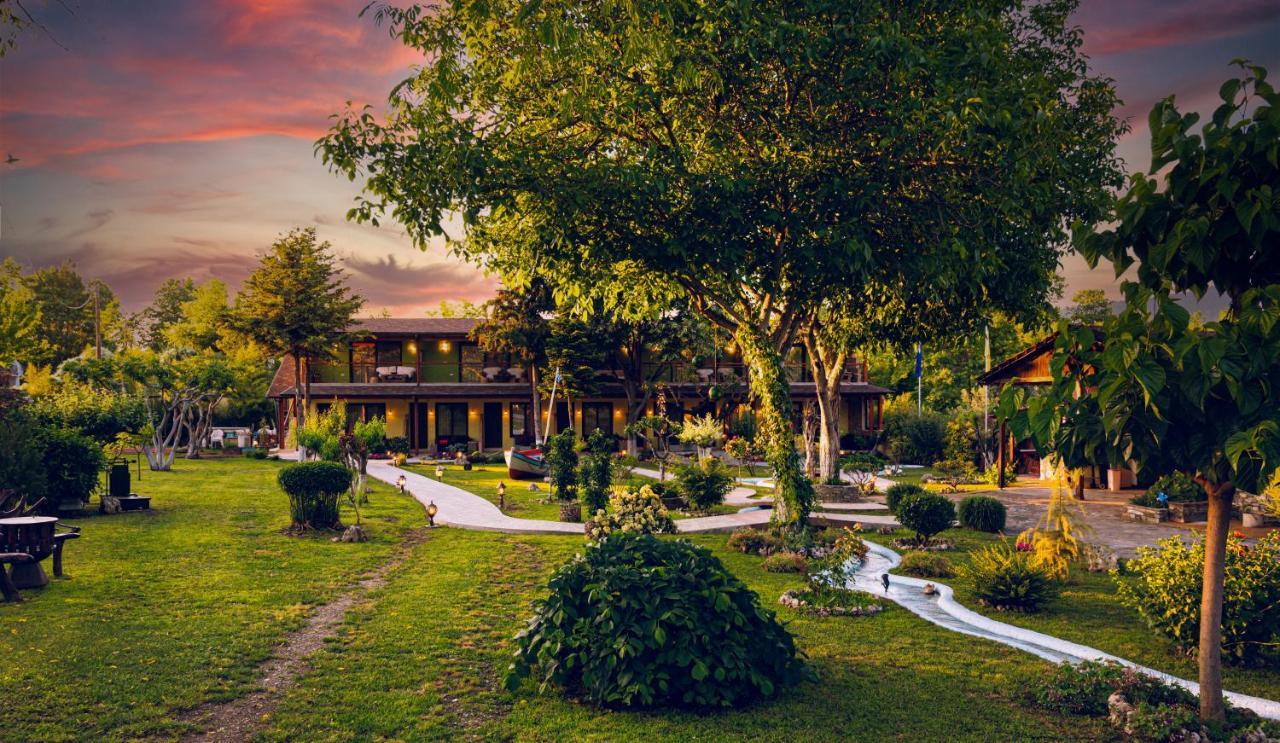 Simi Luxury Suites 普拉卡利特索罗 外观 照片