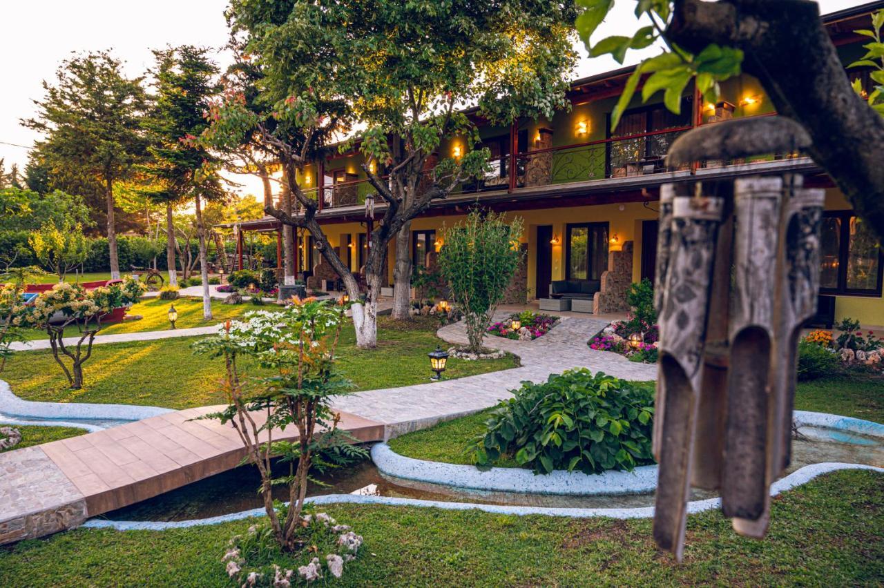 Simi Luxury Suites 普拉卡利特索罗 外观 照片